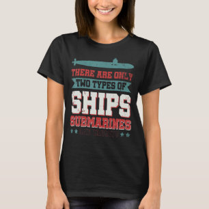 潜水艦とTは2種類しかない Tシャツ