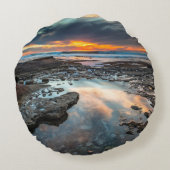 潮溜りからの夕日 ラウンドクッション (裏面)