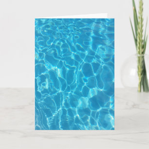澄んだ青空の青いプールの水 カード