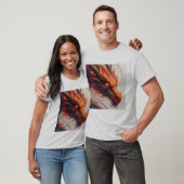 激しいエネルギーを放つ火竜の頭 Tシャツ (ユニセックス)
