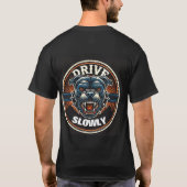 激しい犬のイラストエンブレム Tシャツ (裏面)