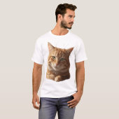 激しい猫の顔Tシャツ - 大胆で遊び心のあるデザイン Tシャツ (正面フル)