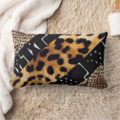 激しい調和：アフリカヒョウ&スナンケキンパター ランバークッション (ブランケット)