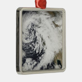 激しい風の連続した強い嵐 メタルオーナメント (右)