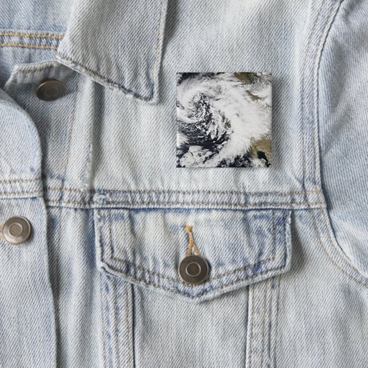 激しい風の連続した強い嵐 缶バッジ (インサイチュ)