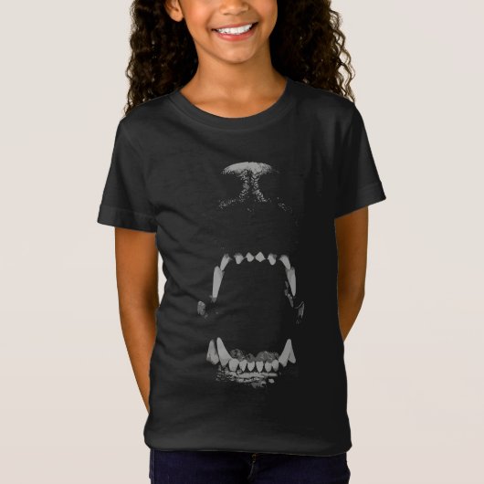 激しい黒と白のアニマル・スナール Tシャツ (正面)