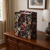 濃いお洒落ムーディミュートされたピンクと緑のフローラ ミディアムペーパーバッグ