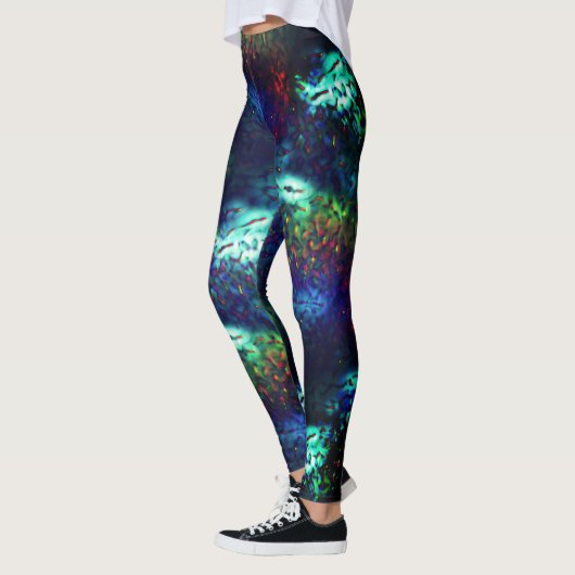 濃いはかりで測青から色の背景に派手な レギンス (左)