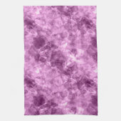 濃いピンクの皺になったテクスチャ キッチンタオル (縦)