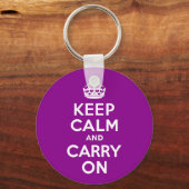 濃いマゼンタKeep Calm and Carry On キーホルダー (正面)