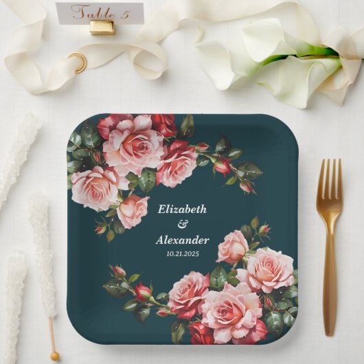 濃いムーディピンクと赤いバラのティール（緑がかった色）結婚ズ ペーパープレート (ウェディング)