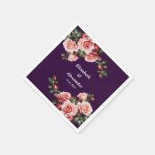 濃いムーディピンクと赤いバラの紫結婚の スタンダードカクテルナプキン (角)