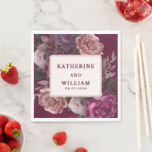 濃いムーディブルゴーニュと紫のフローラ結婚の スタンダードランチョンナプキン (インサイチュ)