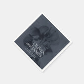 濃いムーディ植物性ダークブルー結婚の名前 スタンダードカクテルナプキン (角)