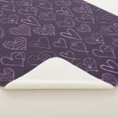 濃いモダン紫のハートパターン シェルパブランケット (3/4)