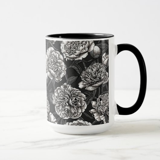 濃い灰色に白い牡丹の花 マグカップ (右)