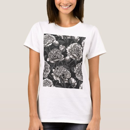 濃い灰色に白い牡丹の花 Tシャツ (正面)
