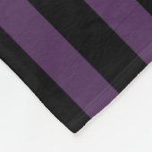 濃い紫と黒のストライプ フリースブランケット (角)