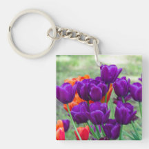 濃い紫色のチューリップのジグソー