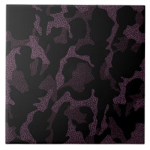 濃い紫色の斑点