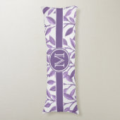 濃い紫葉パーソナライズされた ボディピロー (正面縦)