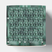 濃い緑と斑点のある緑の長方形 フェイバーボックス (上部)