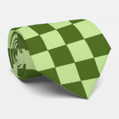 濃い緑と薄い緑の市松模様に ネクタイ (ロール)