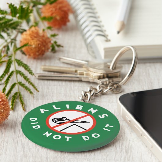濃い緑のおもしろいエイリアンは実現しなかった キーホルダー (側面)