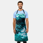 濃い緑のシークインの光沢のあるテクスチャ エプロン (着用した状態)