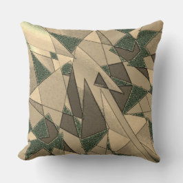 '濃い緑の背景'上のベージュ三角形切り出し クッション