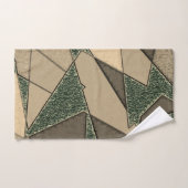 '濃い緑の背景'上のベージュ三角形切り出し バスタオルセット (ハンドタオル)