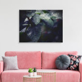 濃い緑の離れと雨滴 キャンバスプリント (インサイチュ (リビング))