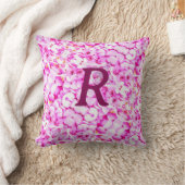 濃い背景に対するバイオレットアジア クッション (ブランケット)