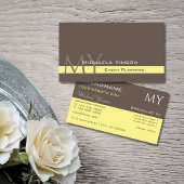 濃い茶色のライトイエローとイニシャルプロフェッショナル 名刺