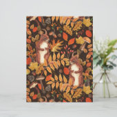 濃い茶色の秋のリスとフローラ (スタンド正面)