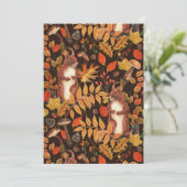 濃い茶色の秋のリスとフローラ (スタンド正面)