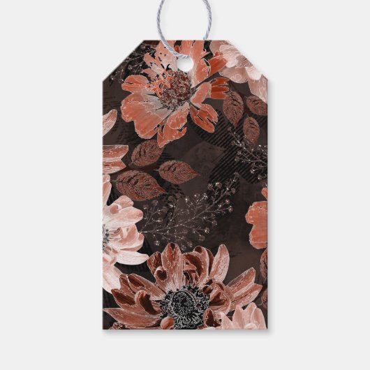 濃い茶色の背景にクリーム、寺色の花 ギフトタグ (正面)