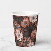 濃い茶色の背景にクリーム、寺色の花 紙コップ (左)