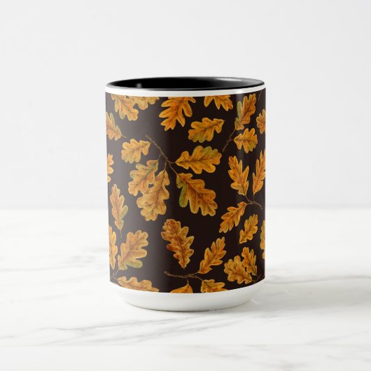 濃い茶色の離れ秋のオーク材 マグカップ (中央)