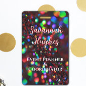 濃い赤きらめくID バッジ