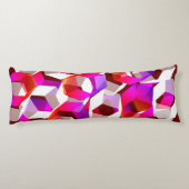 濃い赤の背景に白、赤からピンクの六角形 ボディピロー (裏面)