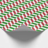 濃い赤、緑、白のヘリンボーン ラッピングペーパー (角)