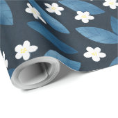 濃い離れ背景に青い花と白い花 ラッピングペーパー (ロールコーナー)
