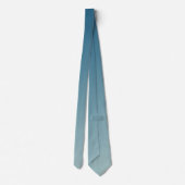 濃い青と薄い灰色のシアンのグラデーショグラデーションン ネクタイ (裏面)