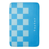 濃い青と薄い青の四角いブロックのパターン バスマット (正面縦)