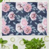 濃い青に白いピンク色の花。 キッチンタオル (折り畳み)