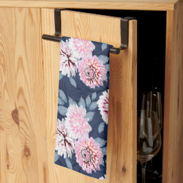 濃い青に白いピンク色の花。 キッチンタオル