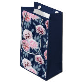 濃い青に白いピンク色の花。 スモールペーパーバッグ (裏面アングル)