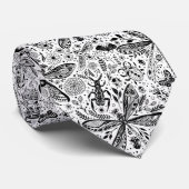 濃い青の上にブクブク虫 ネクタイ (ロール)