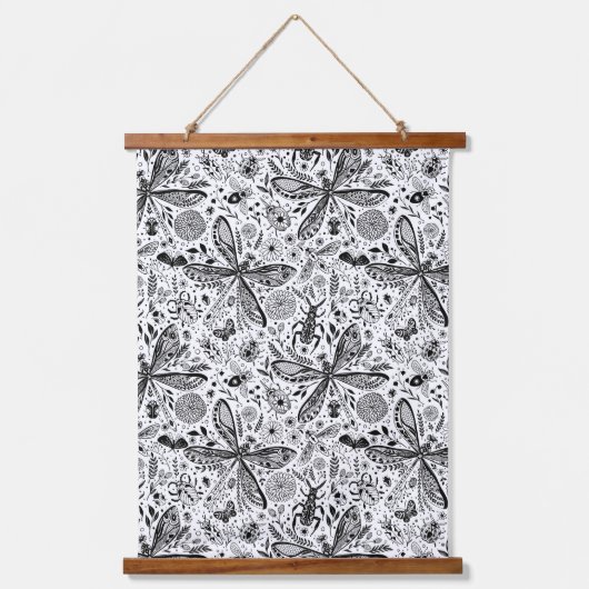 濃い青の上にブクブク虫 吊り下げ型タペストリー (正面)